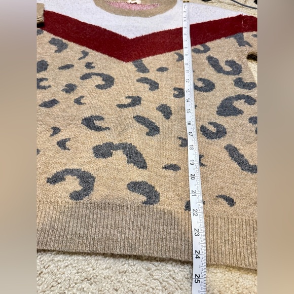 Hem & Thread Leopard| Chevron| Pullover Sweater - Picture 9 of 9